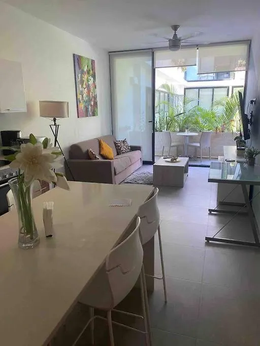 شقة Menesse City Condo بلايا ديل كارمن المكسيك